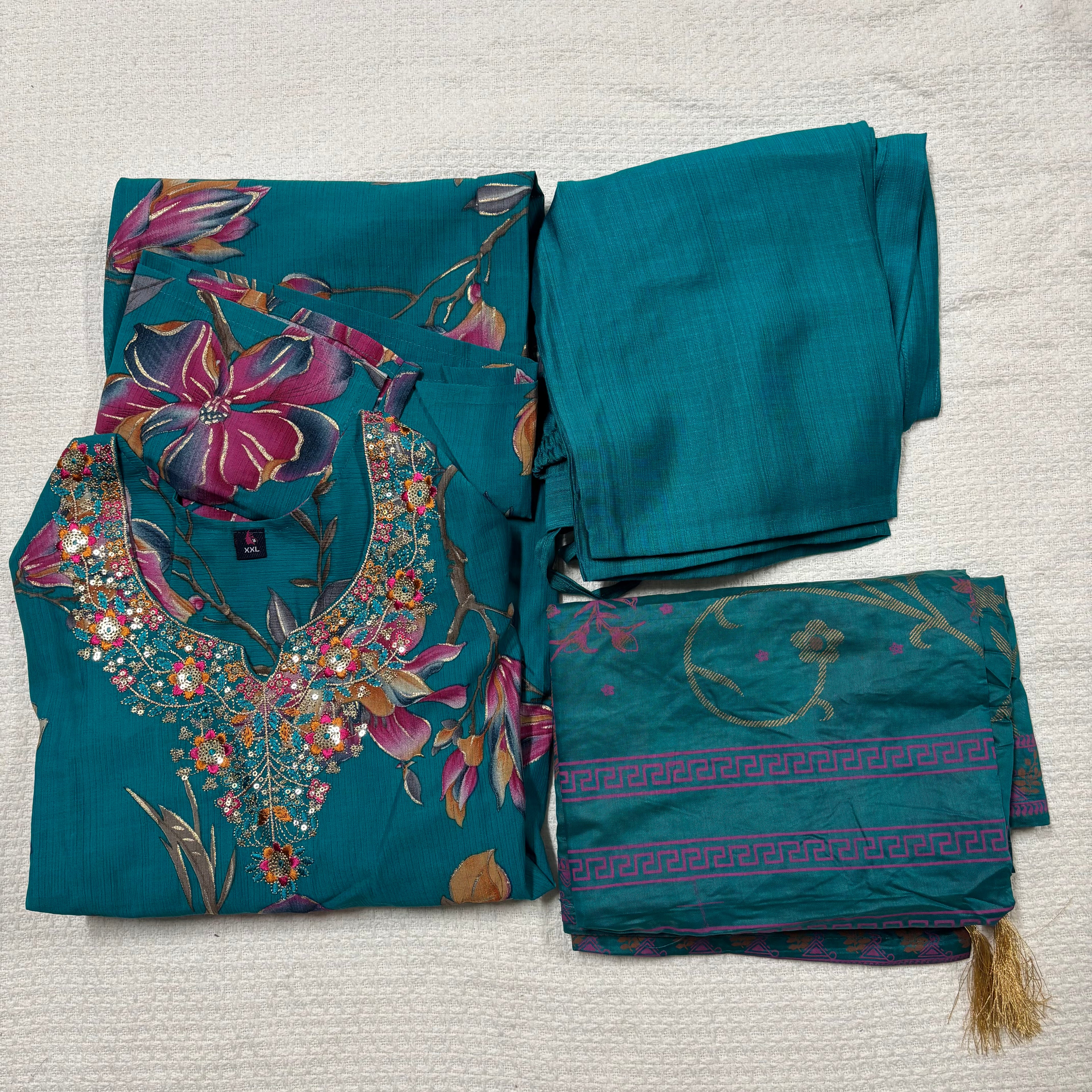 Womens Straight Kurtha Sets with floral graphic Design