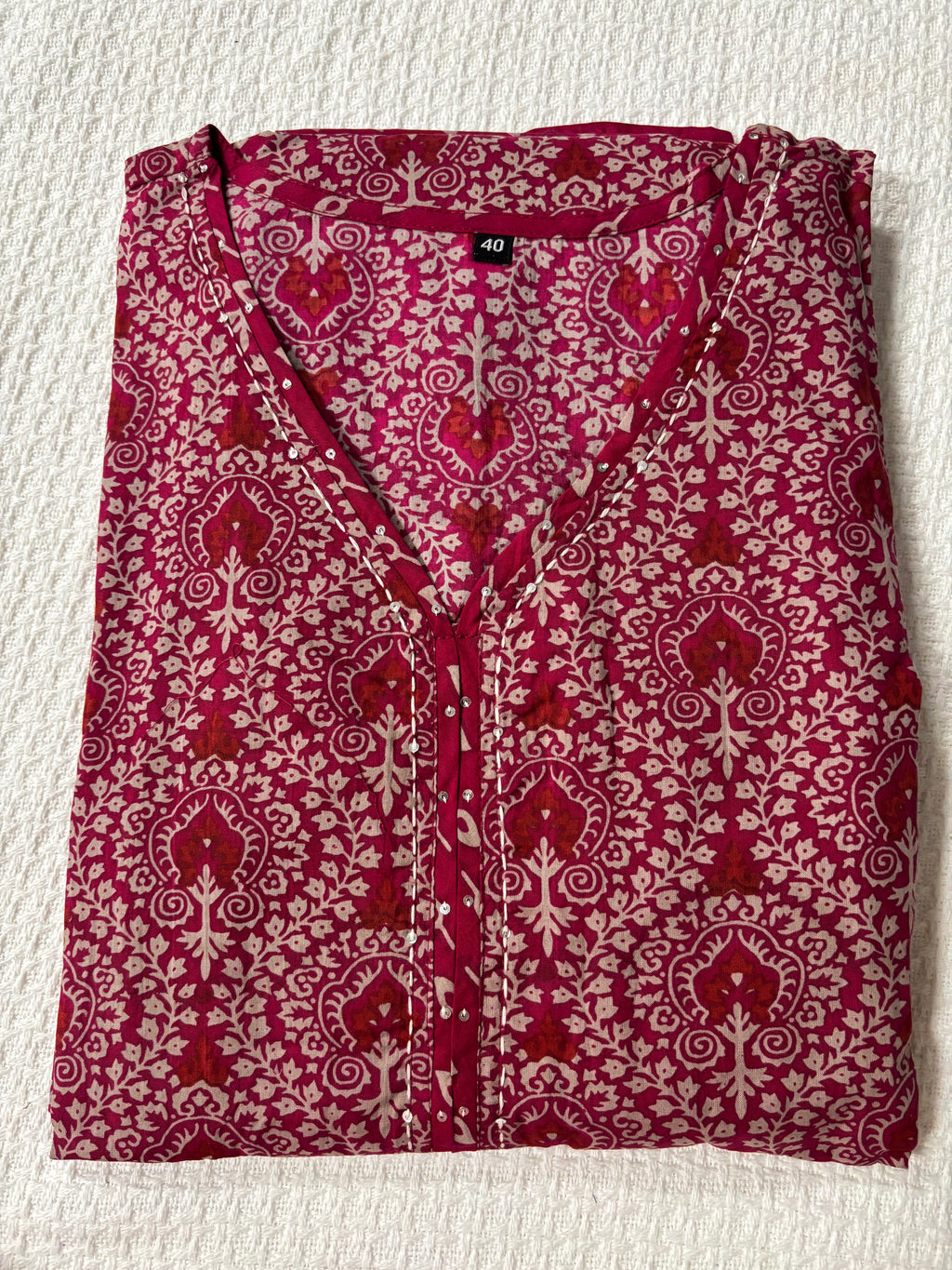 Sleeveless Kurtha Set On Dark Pink Color