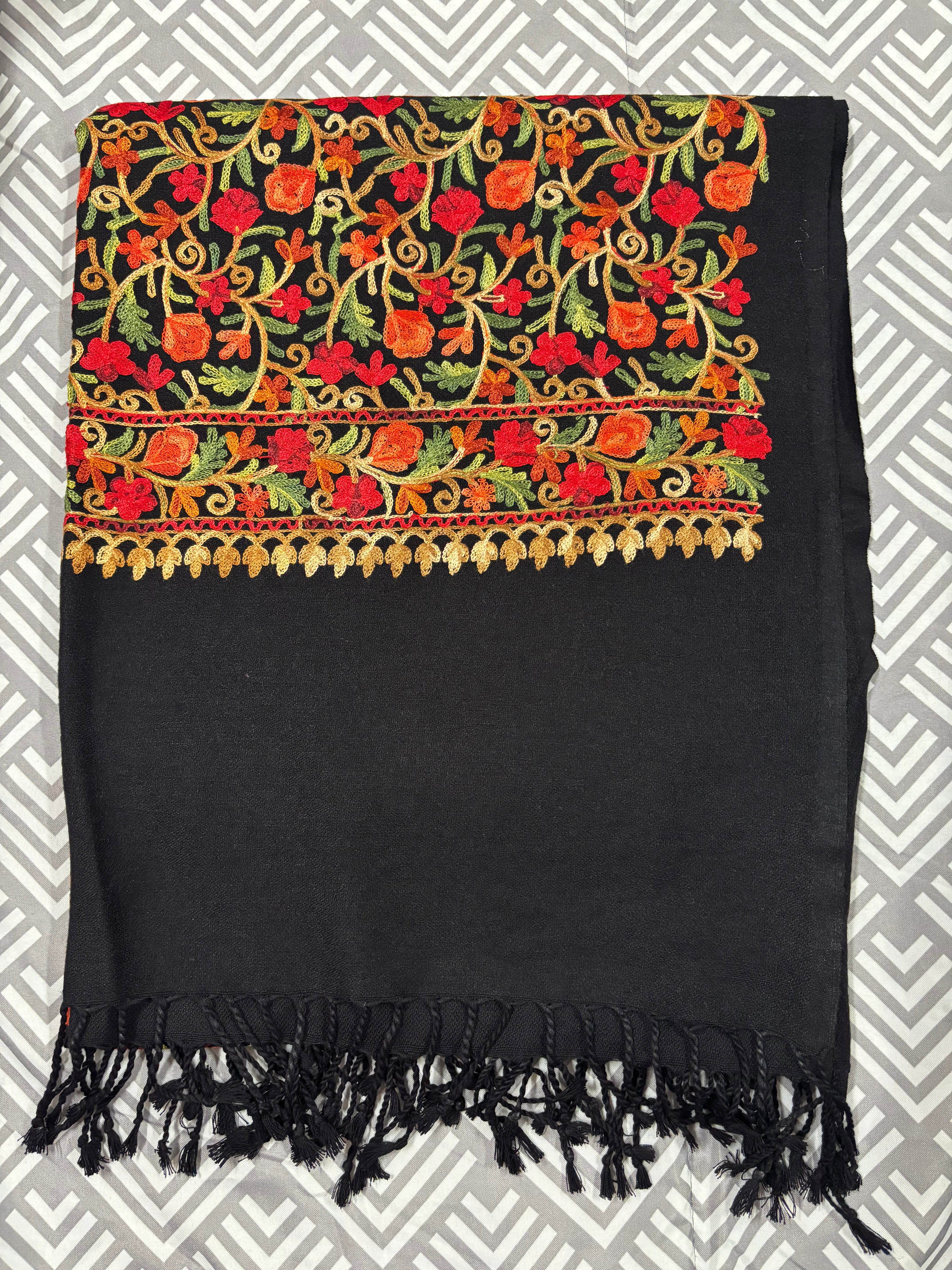 100% Kashmiri Shawl With Heavy Floral Pattern
