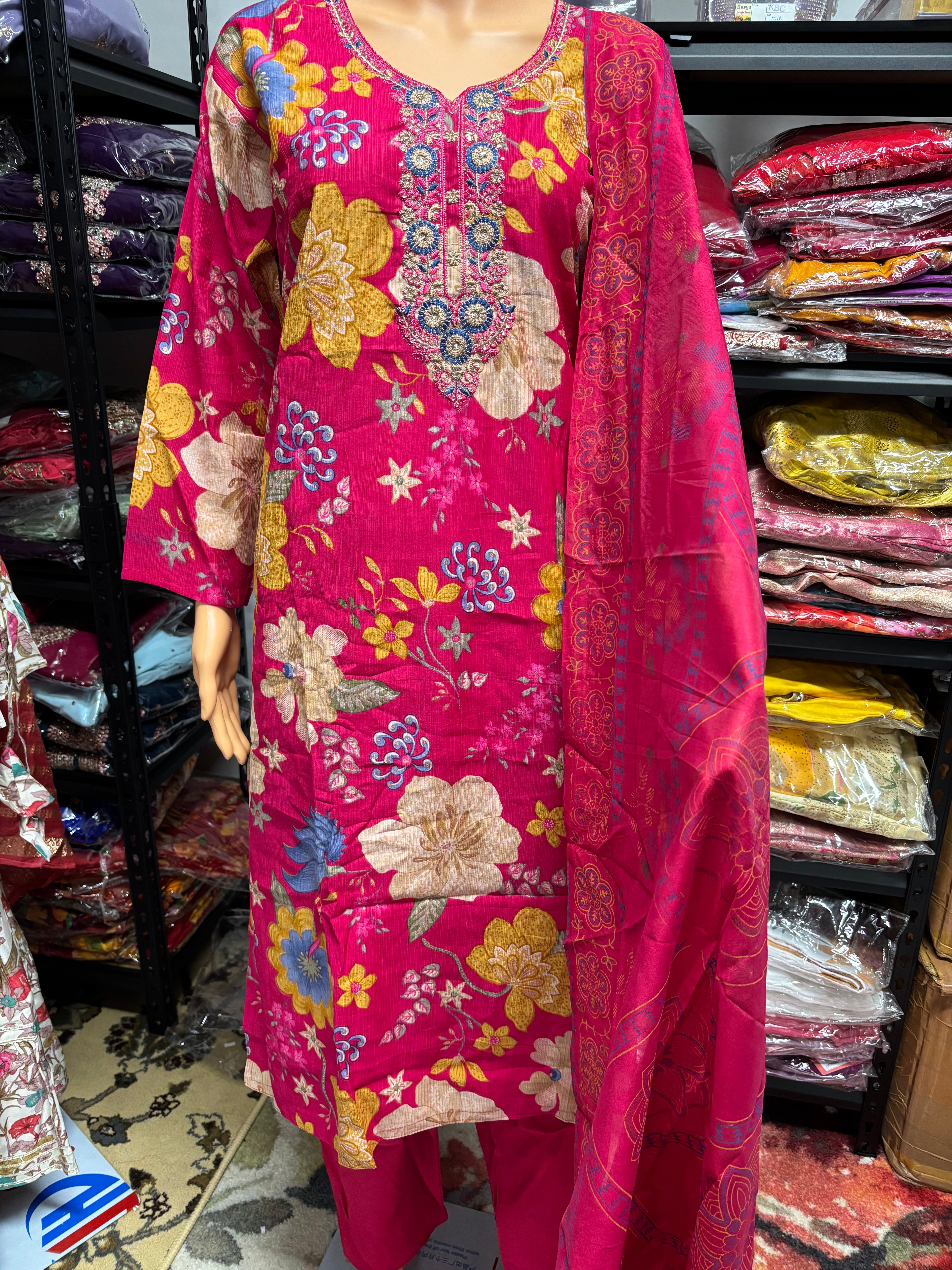 Womens Straight Kurtha Sets with floral graphic Design