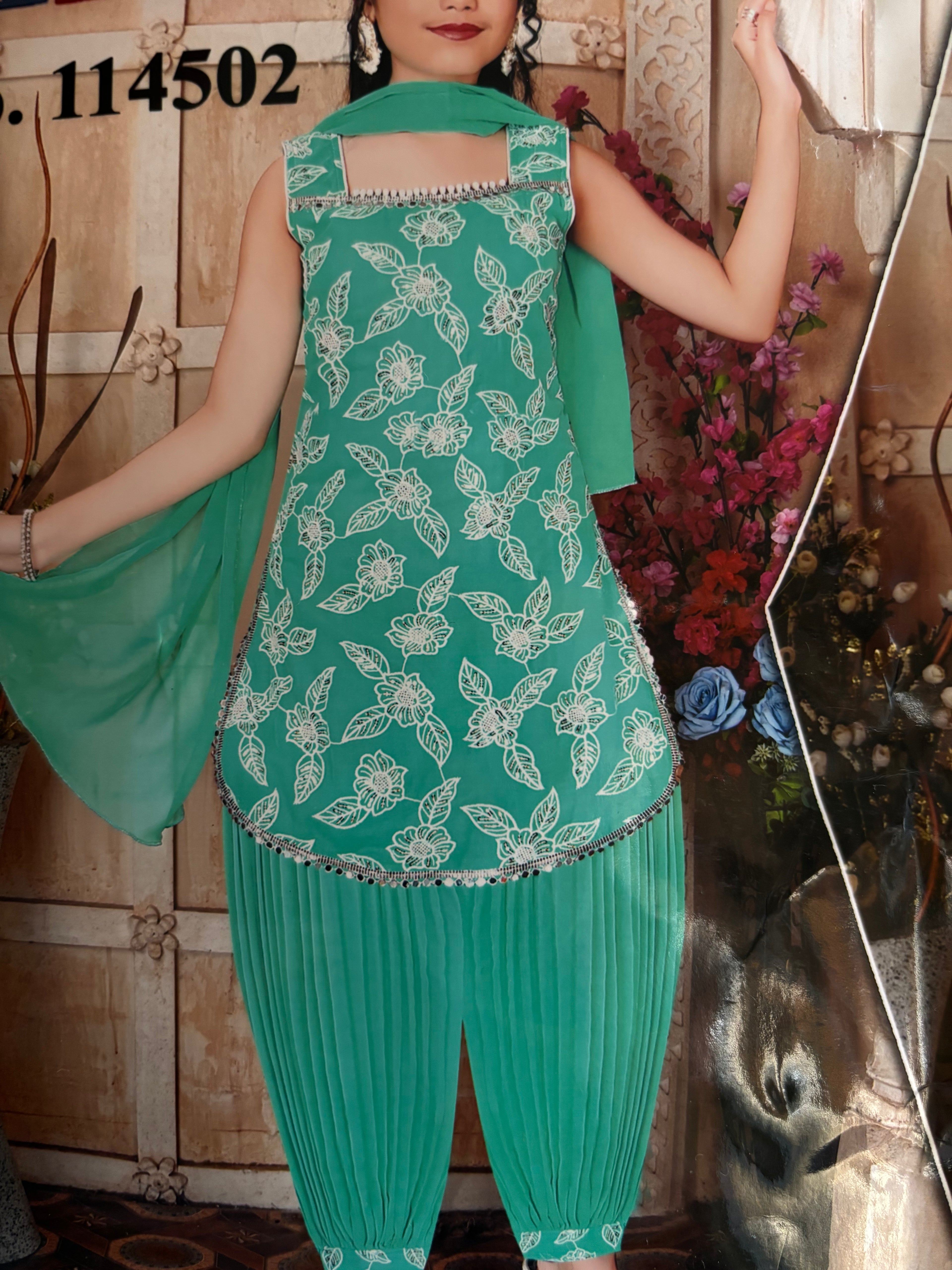 Sleeveless Embroidary worked Kurthi set for Kids on Soft Chiffon Fabric